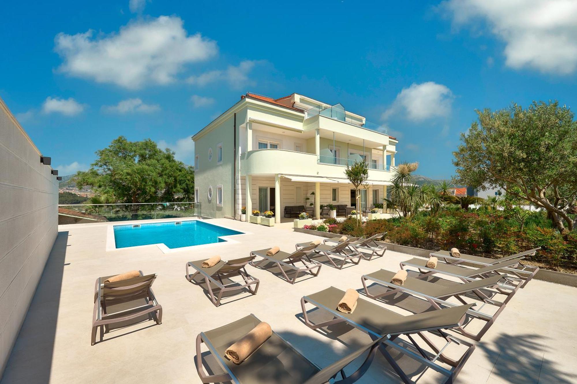 Oda ve Kahvaltı Luxury Klara 5*